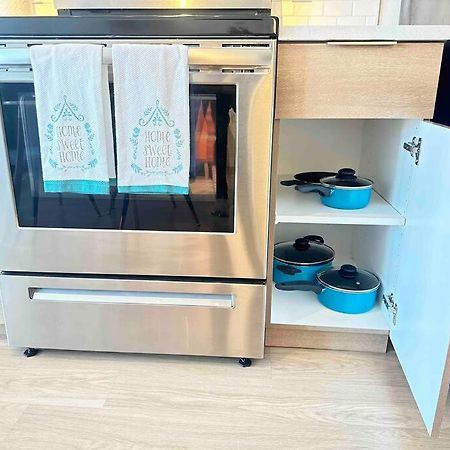 Modern Apartment Downtown Tacoma Near The Convention Center, Free Netflix , King Size Bed & Futon Sofa Bed , Ac, Great Amenities Rooftop, Self-Check-In 外观 照片